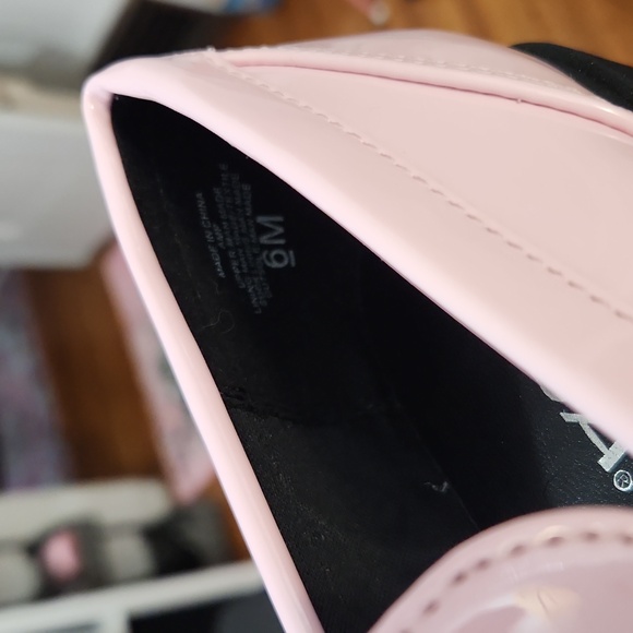 Soda Lug Platform Chunky Pink Loafers Size 6 And Size 7 NEW - Picture 13 of 14